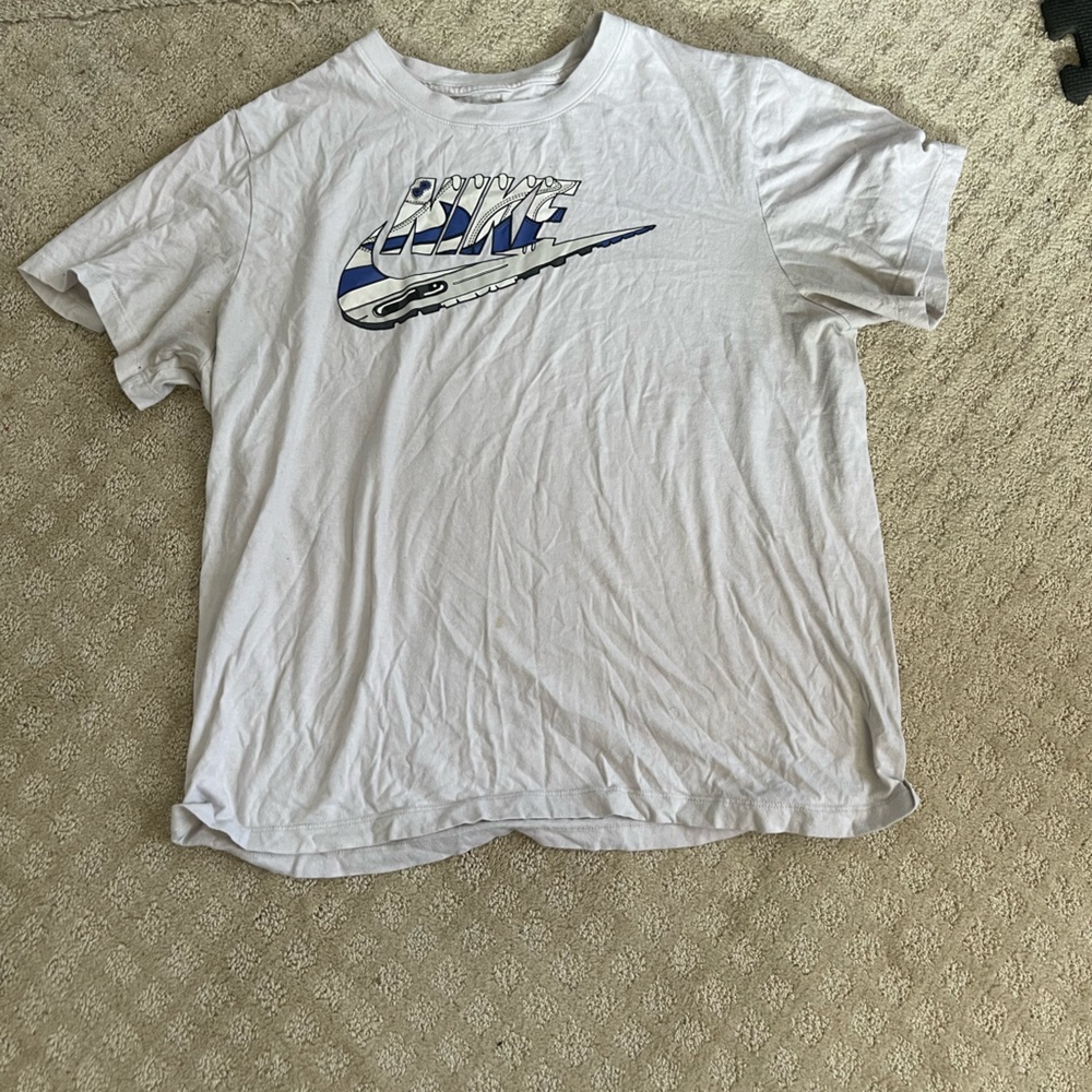 Beige nike T shirt